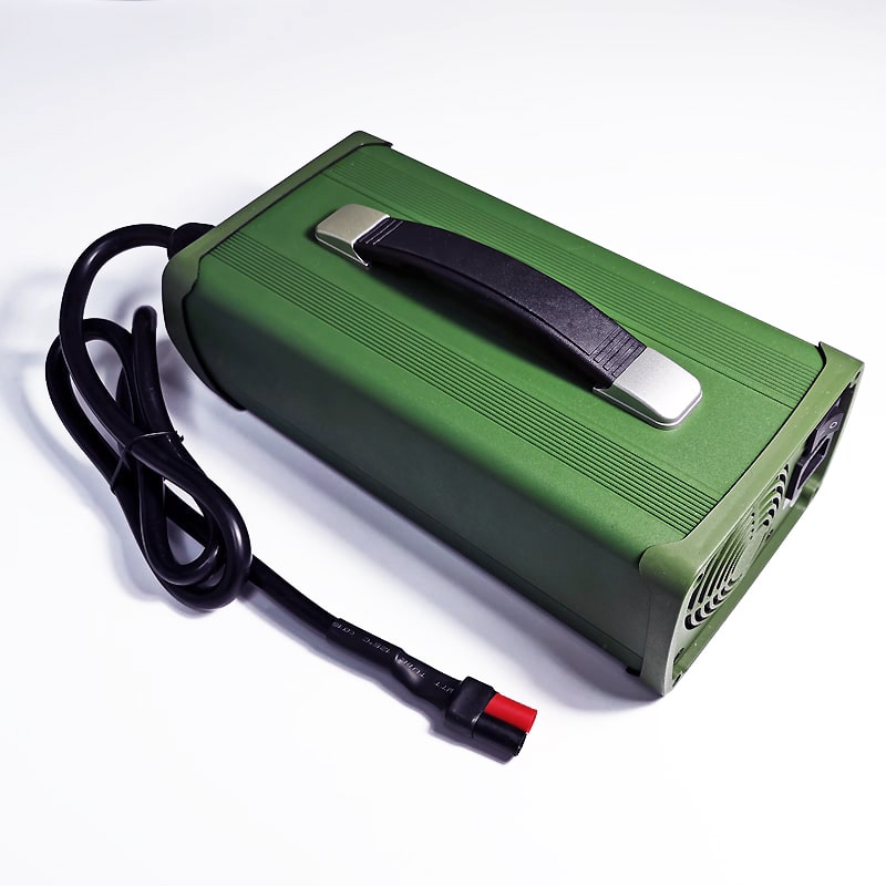 900W Super Charger 60V 10a 11a 12a Battery Charger DC 73.5V 10a 11a 12a for SLA /AGM /VRLA /GEL Lead Acid Batteries with PFC