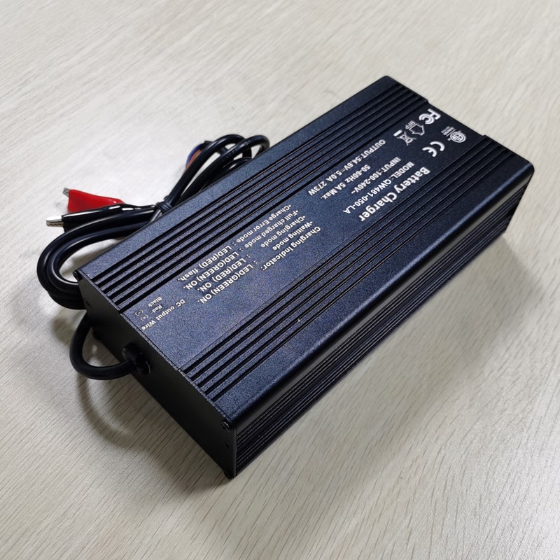 Full Automatic Intelligen 44.1V 8a 360W Charger for 36V SLA /AGM /VRLA /GEL Lead-acid Battery with Waterproof IP54 IP56