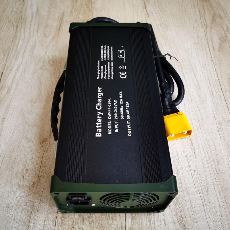 Military products DC 29.4V 40a 1200W Low Temperature charger for 7S 24V 25.9V Li-ion/Lithium Polymer battery with PFC