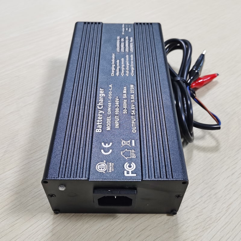 Full Automatic Intelligen 88.2V 4a 360W Charger for 72V SLA /AGM /VRLA /GEL Lead-acid Battery with Waterproof IP54 IP56