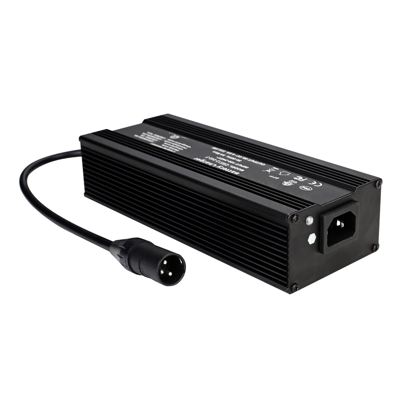 Full Automatic Intelligen 14.7V 15a 250W Charger for 12V SLA /AGM /VRLA /GEL Lead-acid Battery with Waterproof IP54 IP56
