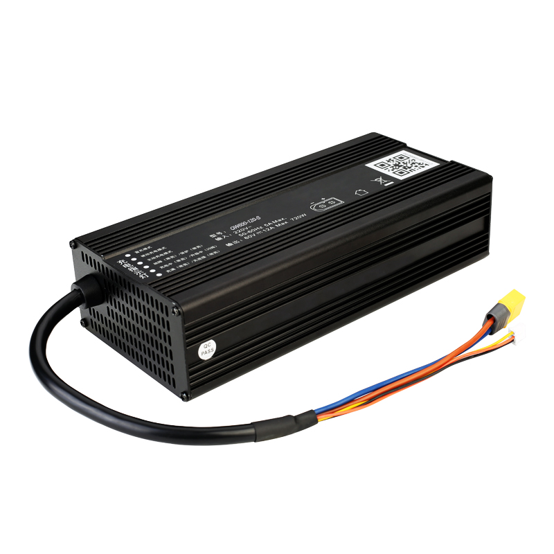 Factory Direct Sale 43.2V 43.8V 14a 600W charger for 12S 36V 38.4V LiFePO4 battery pack with CANBUS communication protocol