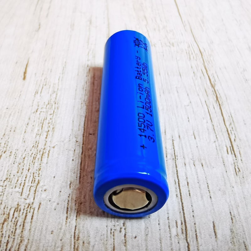 Flat Top 3.6V 3.7V Size AA 14500 1500mAh Rechargeable AA Lithium Ion Cell