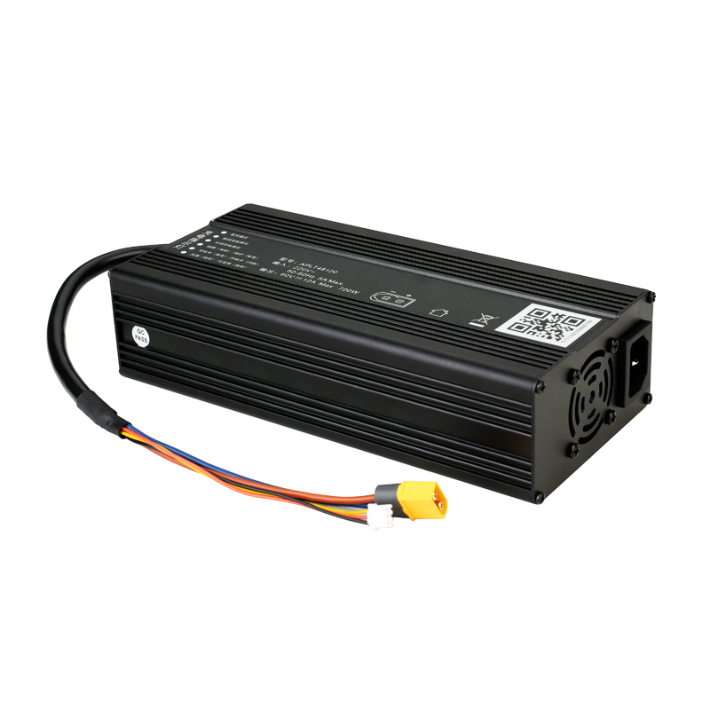 Factory Direct Sale 72V 73V 8a 600W charger for 20S 60V 64V LiFePO4 battery pack with CANBUS communication protocol